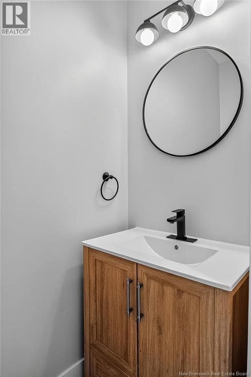 B Oakhill Crescent, photo 25