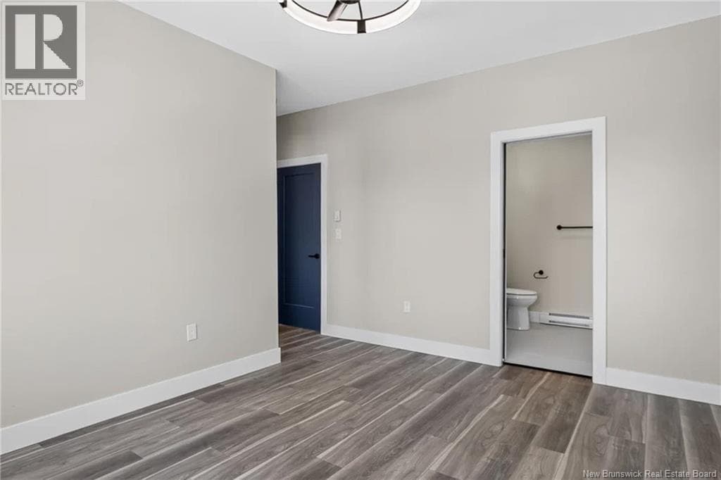 B Oakhill Crescent, photo 30