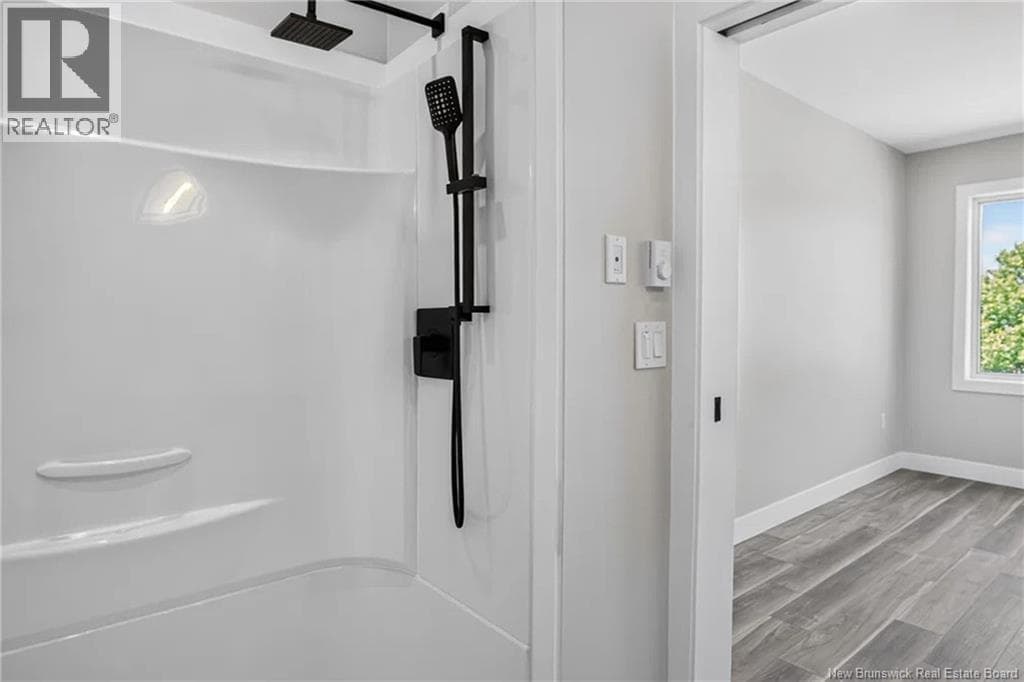 B Oakhill Crescent, photo 34