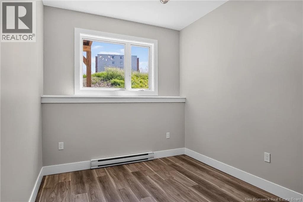 B Oakhill Crescent, photo 8