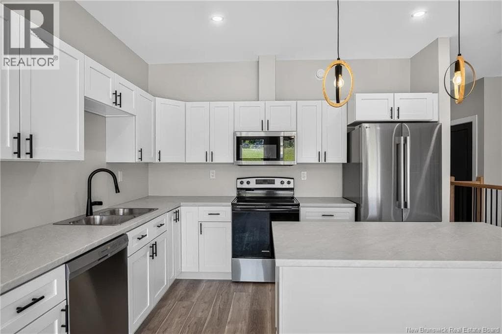 A Oakhill Crescent, photo 17