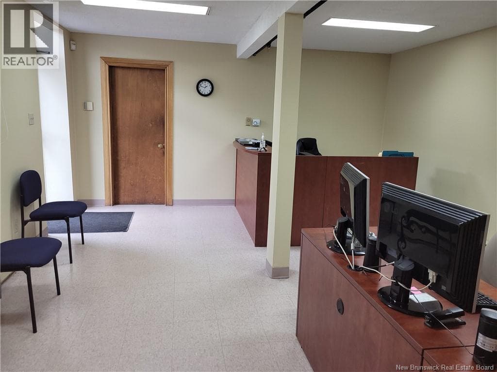 48 Hatheway Crescent, photo 4