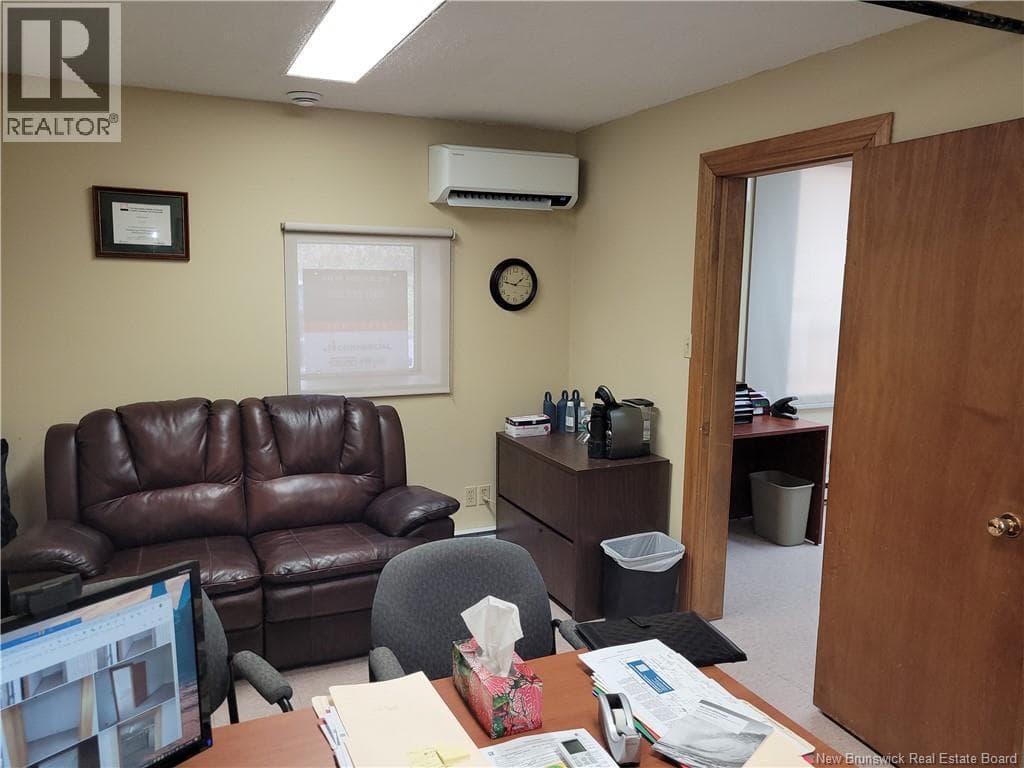 48 Hatheway Crescent, photo 6