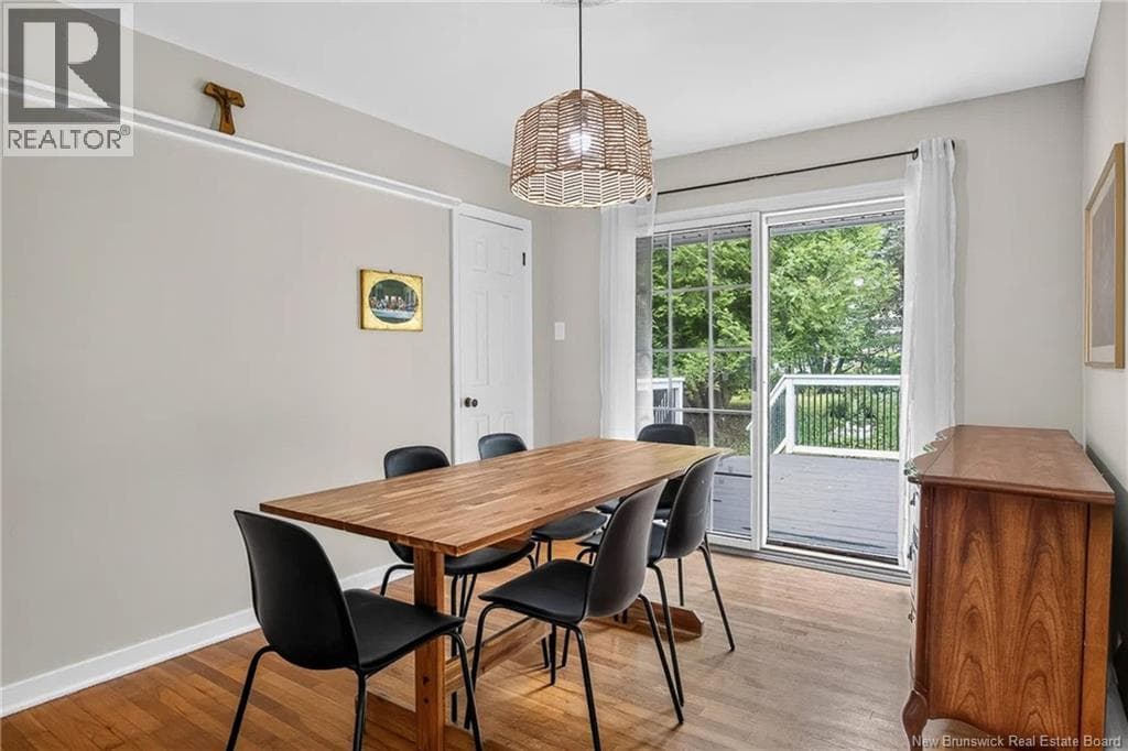 18 Forest Road, photo 13