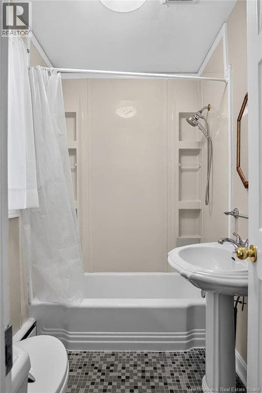 18 Forest Road, photo 28