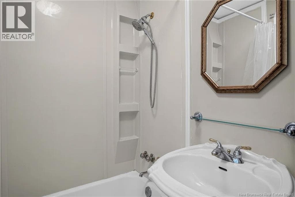 18 Forest Road, photo 29