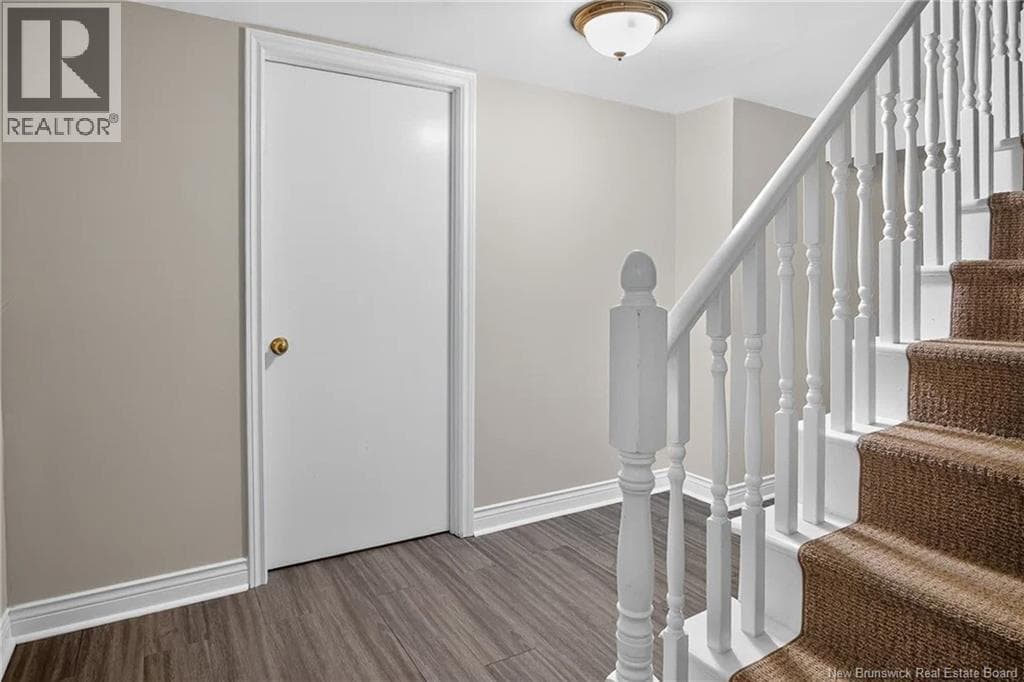 18 Forest Road, photo 31