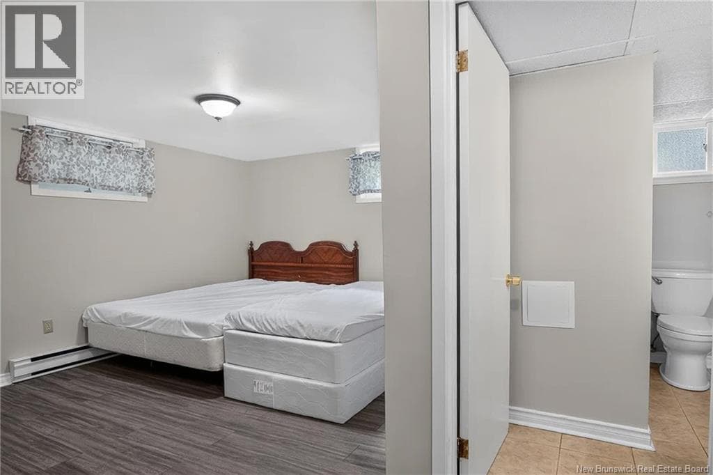 18 Forest Road, photo 35
