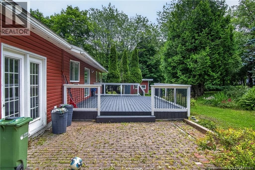 18 Forest Road, photo 43
