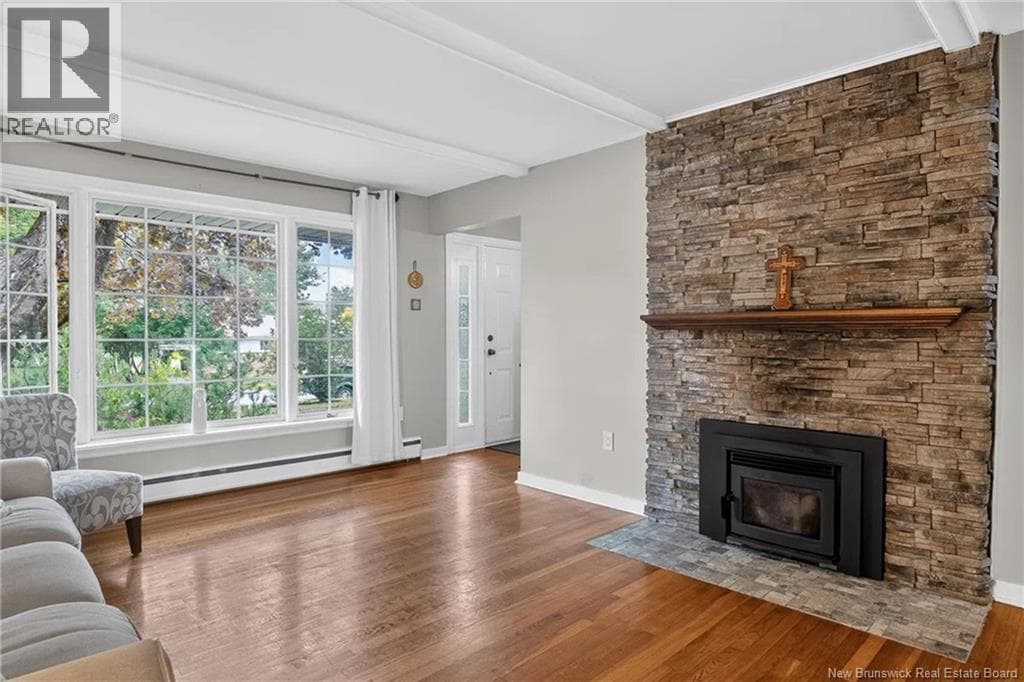 18 Forest Road, photo 9