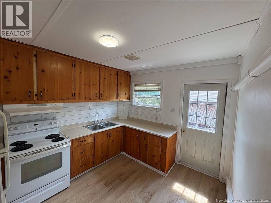13-15 Corkery Street, photo 16