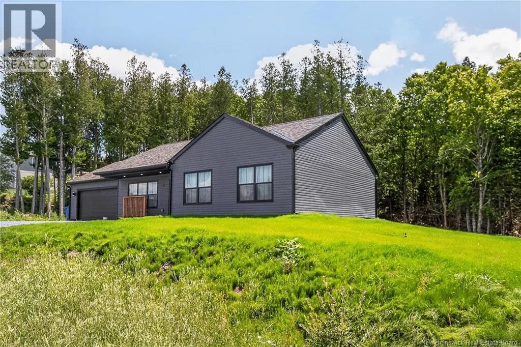 9 Greystone Drive, photo 4
