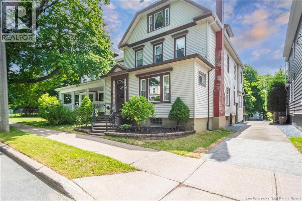 19 Seely Street