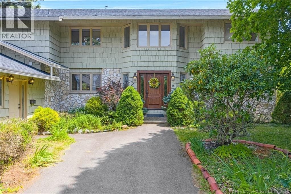 35 Marlin Terrace, photo 3
