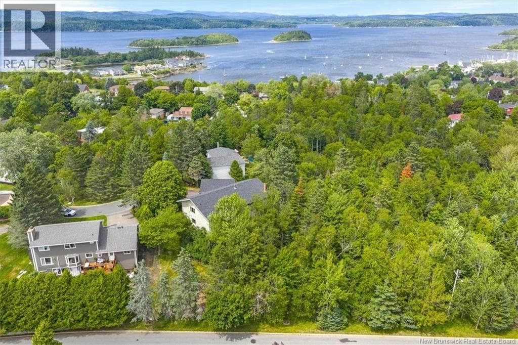 35 Marlin Terrace, photo 45