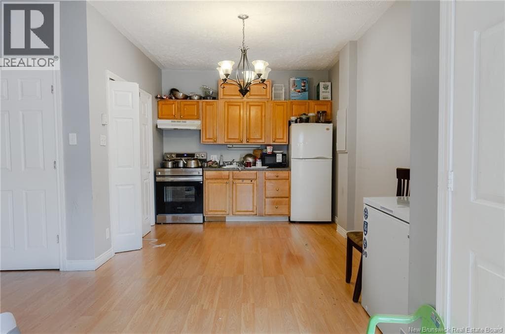 558 BONITA Avenue, photo 30