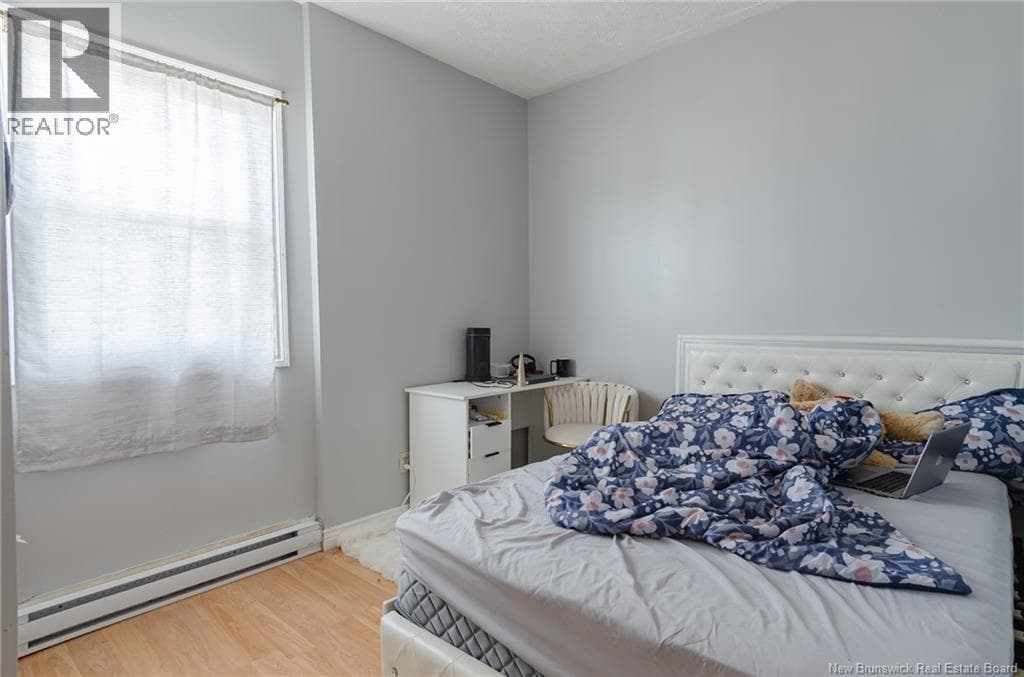 558 BONITA Avenue, photo 34