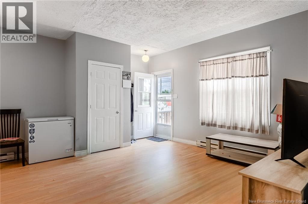 558 BONITA Avenue, photo 31