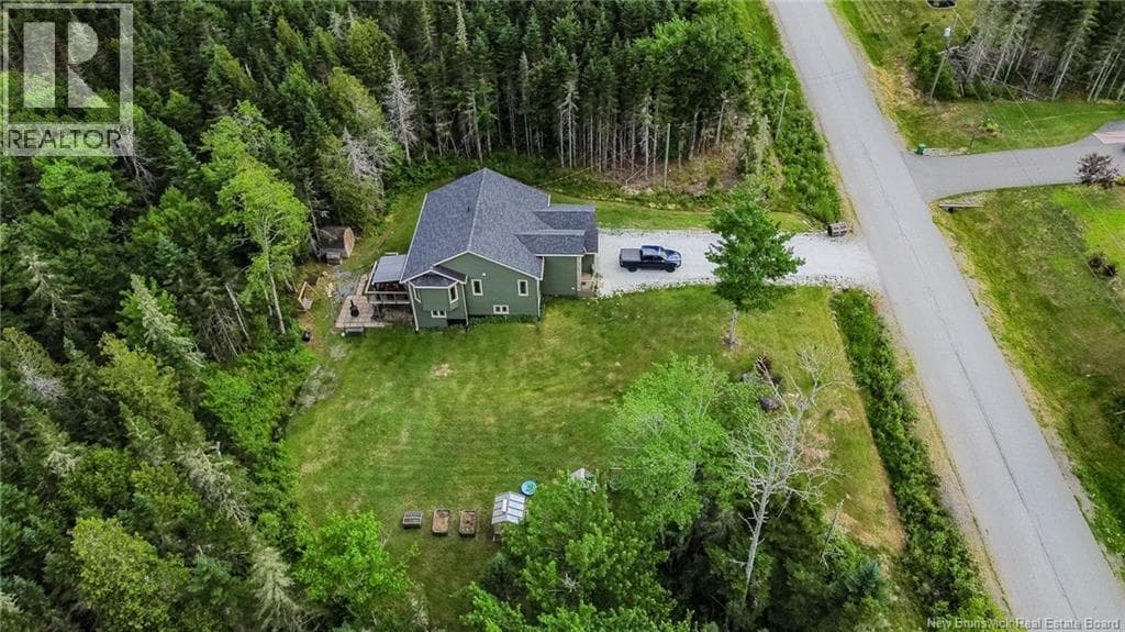 18 Castlewood Drive, photo 8