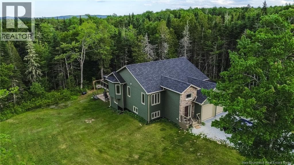 18 Castlewood Drive, photo 6