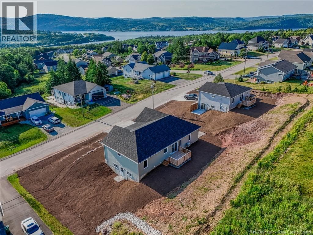72 Squire Drive, photo 3