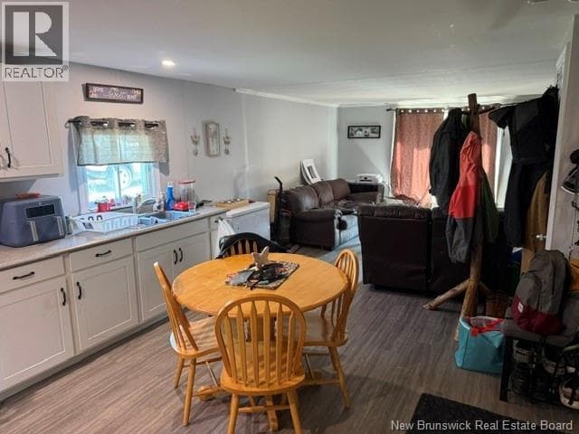 21 Third Street, photo 3