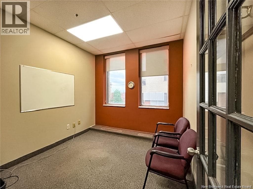 53 King Unit# 200, photo 7