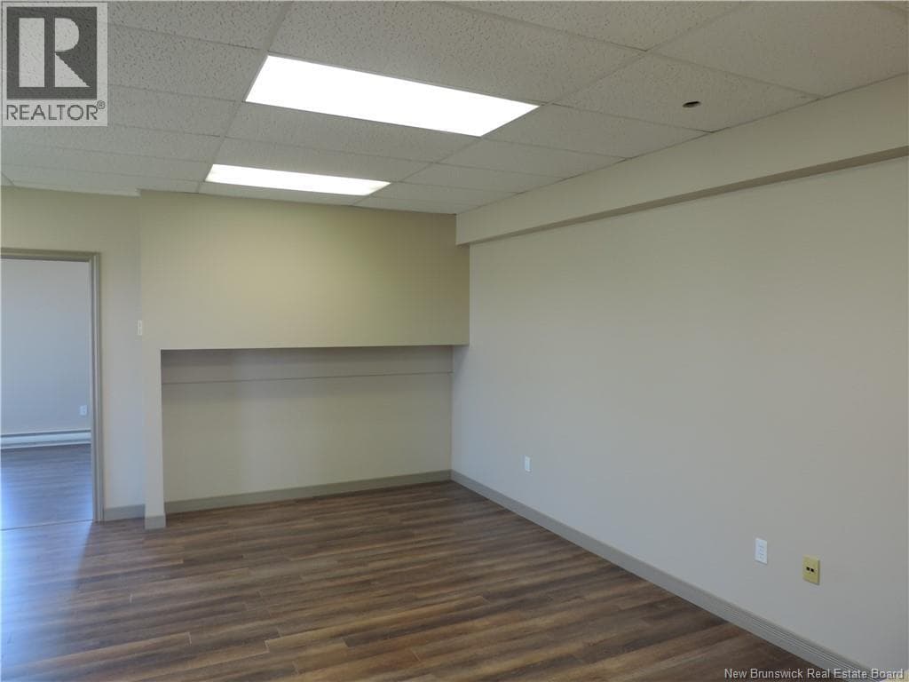 216 Ashburn Lake Road, photo 4