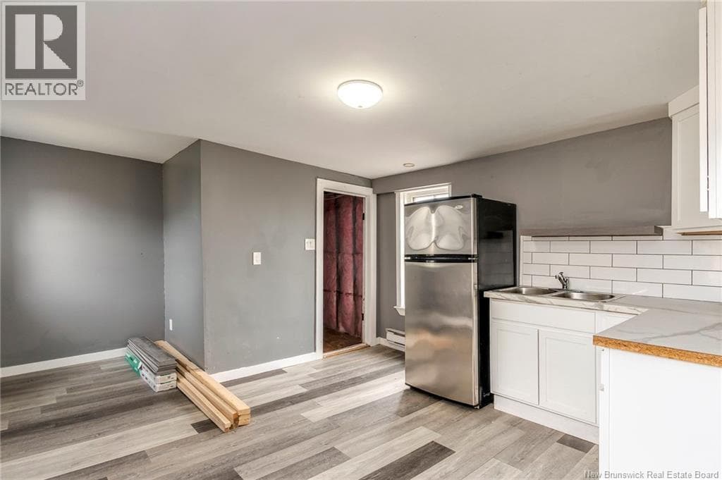 167 Adelaide Street, photo 25