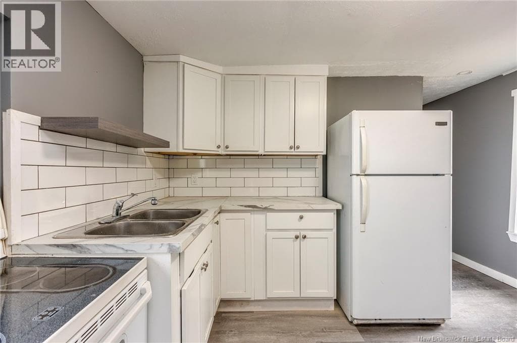 167 Adelaide Street, photo 33