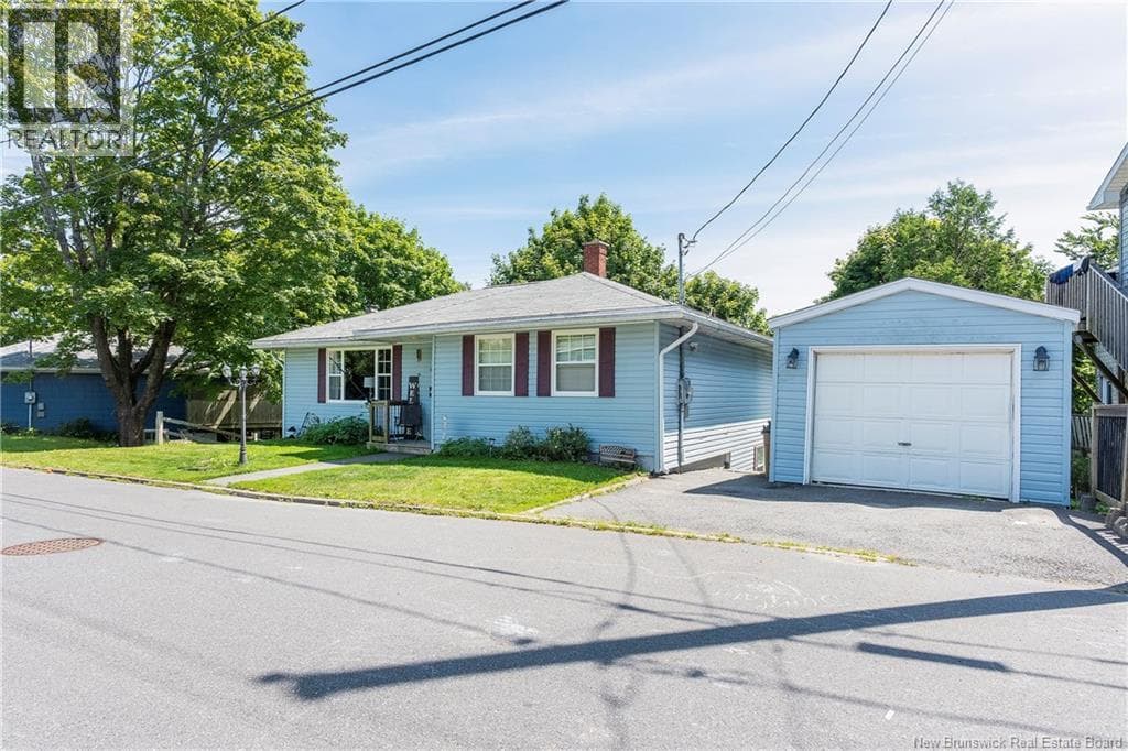 639 George Street, photo 3