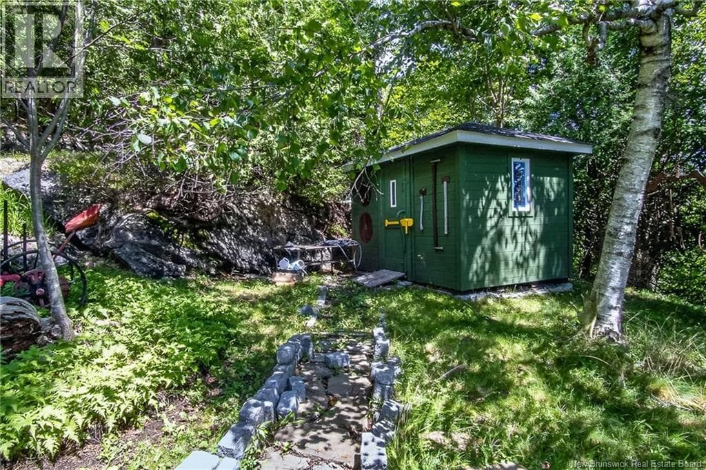 175 Highland Road, photo 40