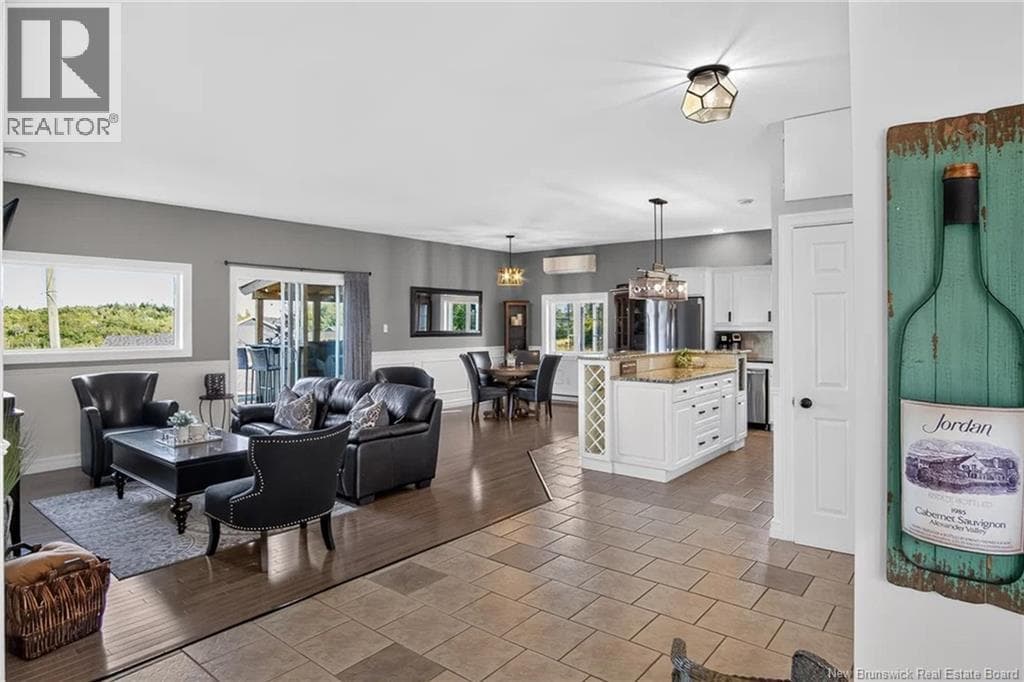 150 River Valley Drive, photo 4