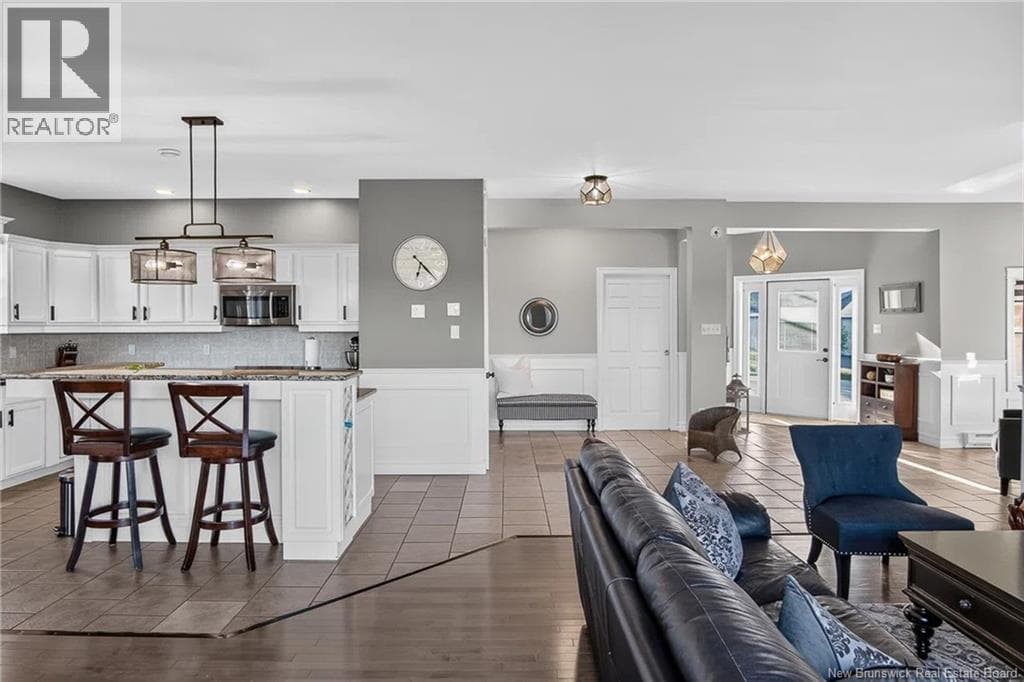 150 River Valley Drive, photo 6