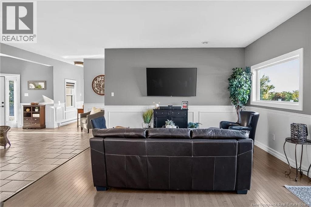 150 River Valley Drive, photo 8