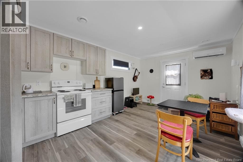 1 Kingfisher Road, photo 8