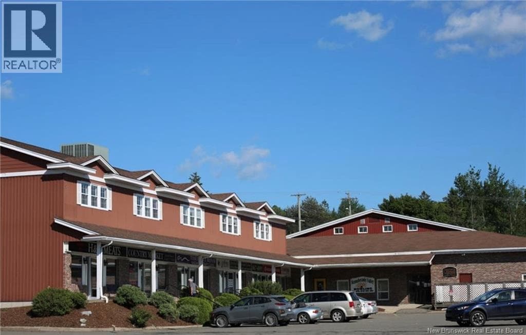 221 Hampton Road, photo 2