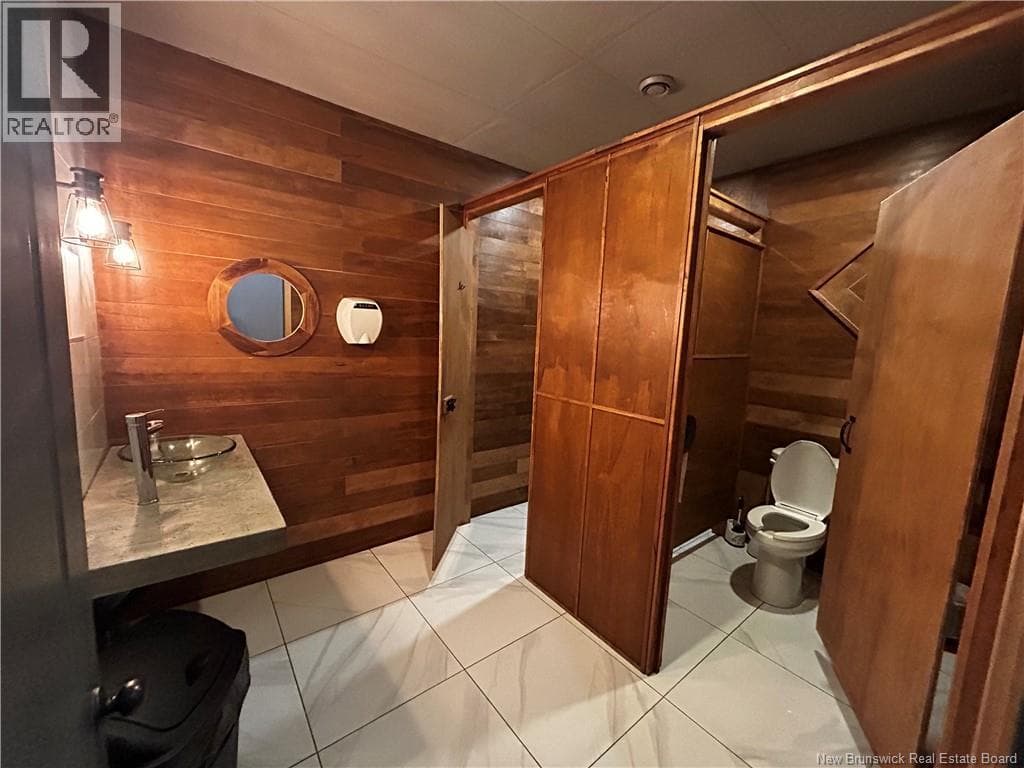 221 Hampton Road, photo 15