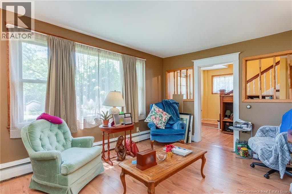 370 Greenhead, photo 4