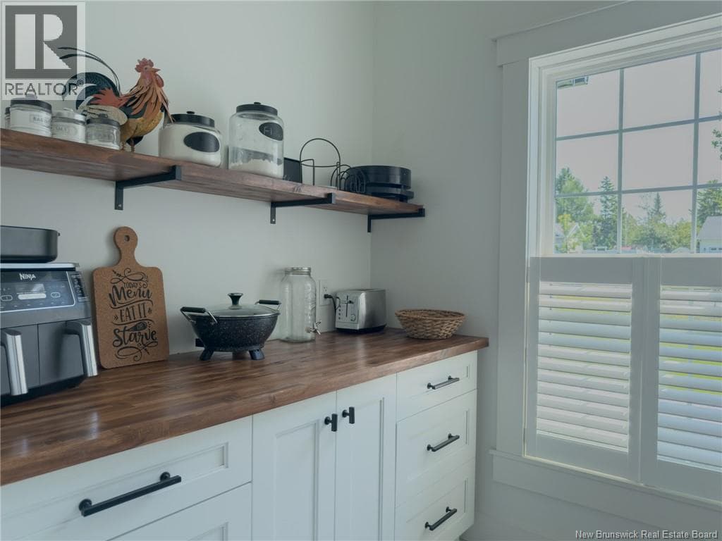 72 Longwood Drive, photo 11
