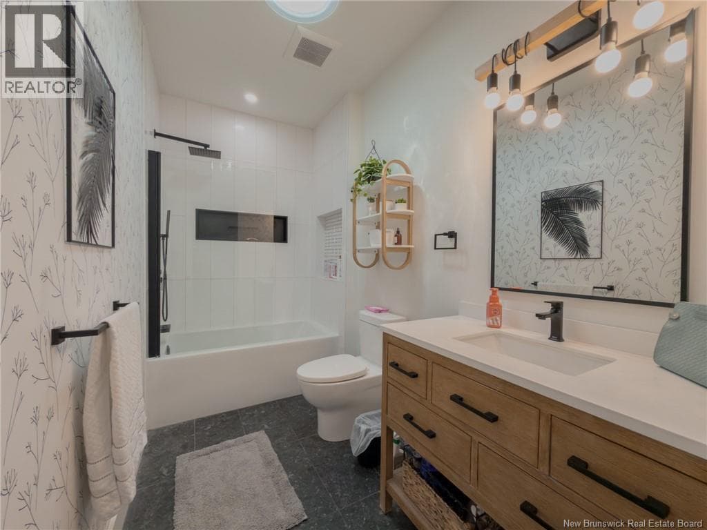 72 Longwood Drive, photo 17