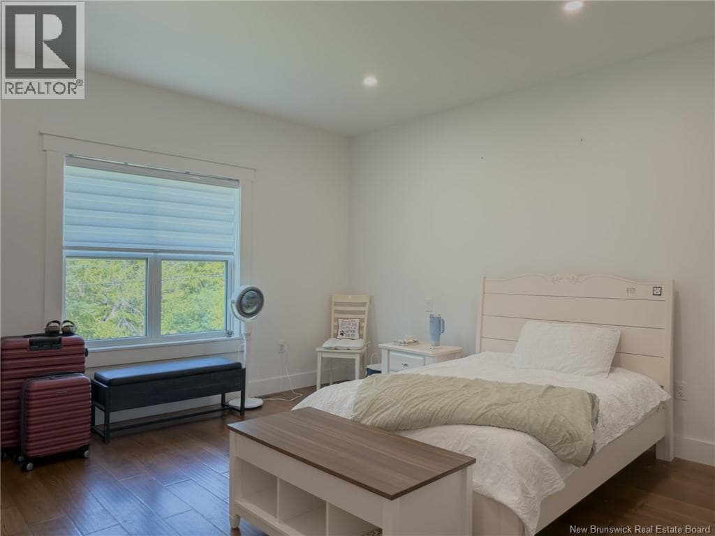 72 Longwood Drive, photo 18