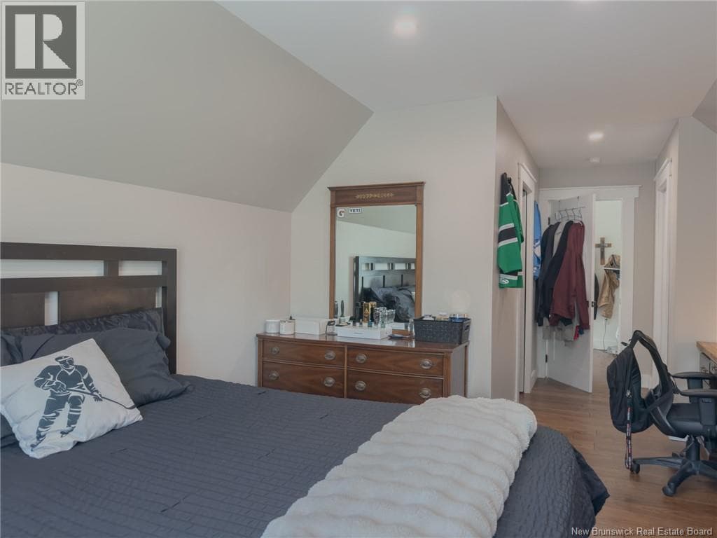72 Longwood Drive, photo 29