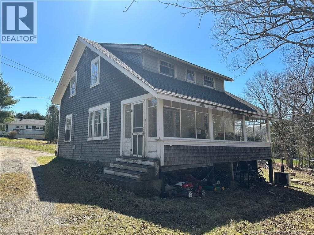 16 Clark Road