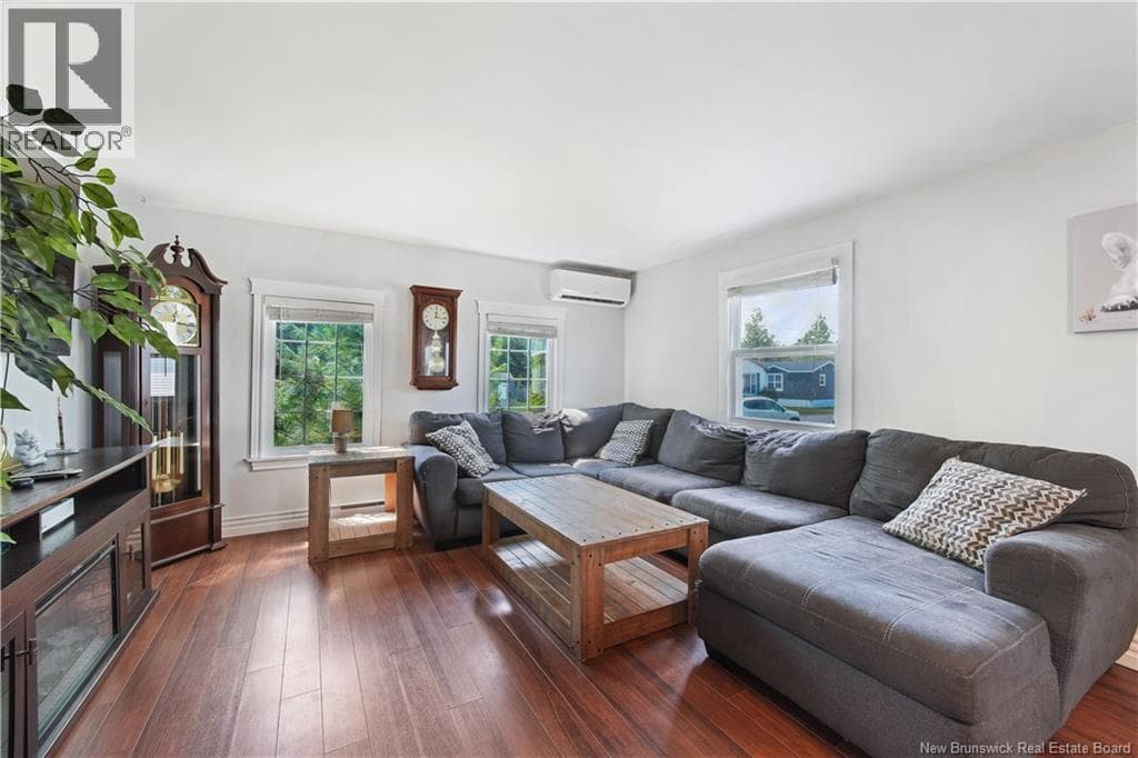 43 Darrell Avenue, photo 8