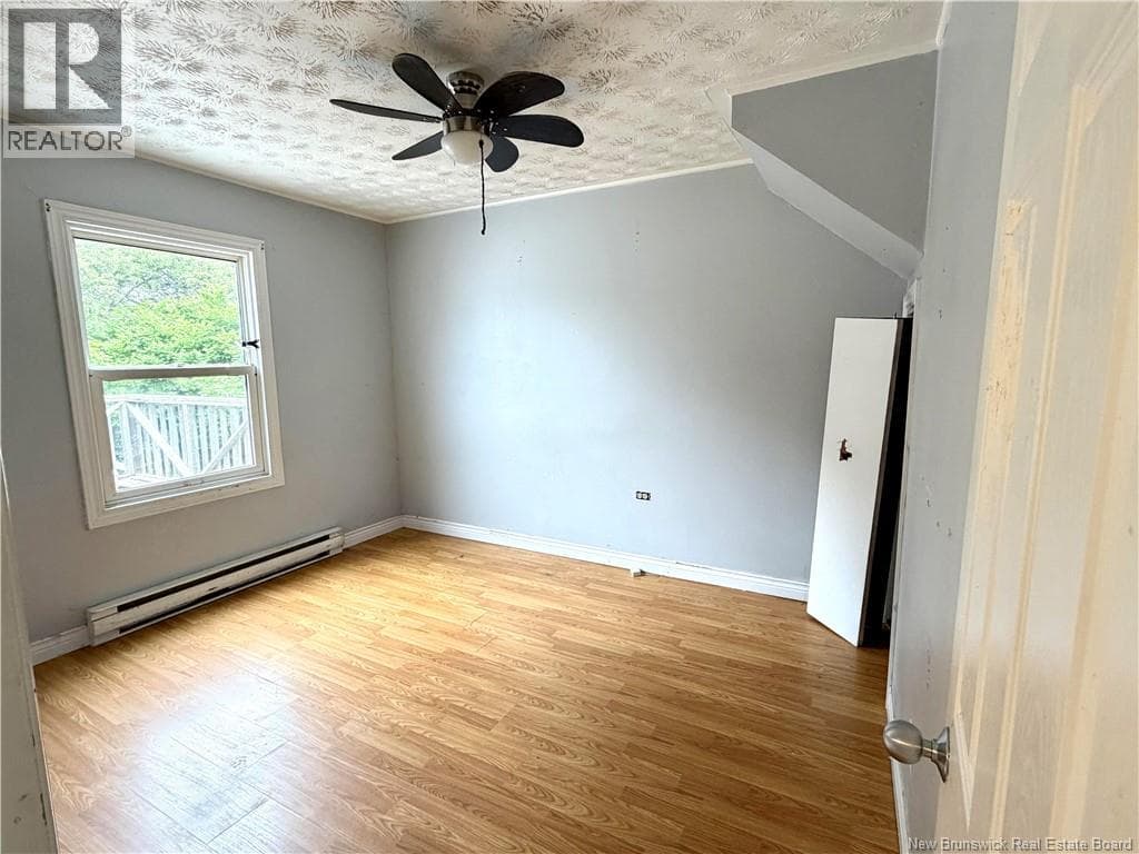 105 Beaverbrook Avenue, photo 9