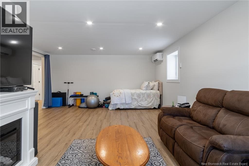 50 Walker Crescent, photo 28