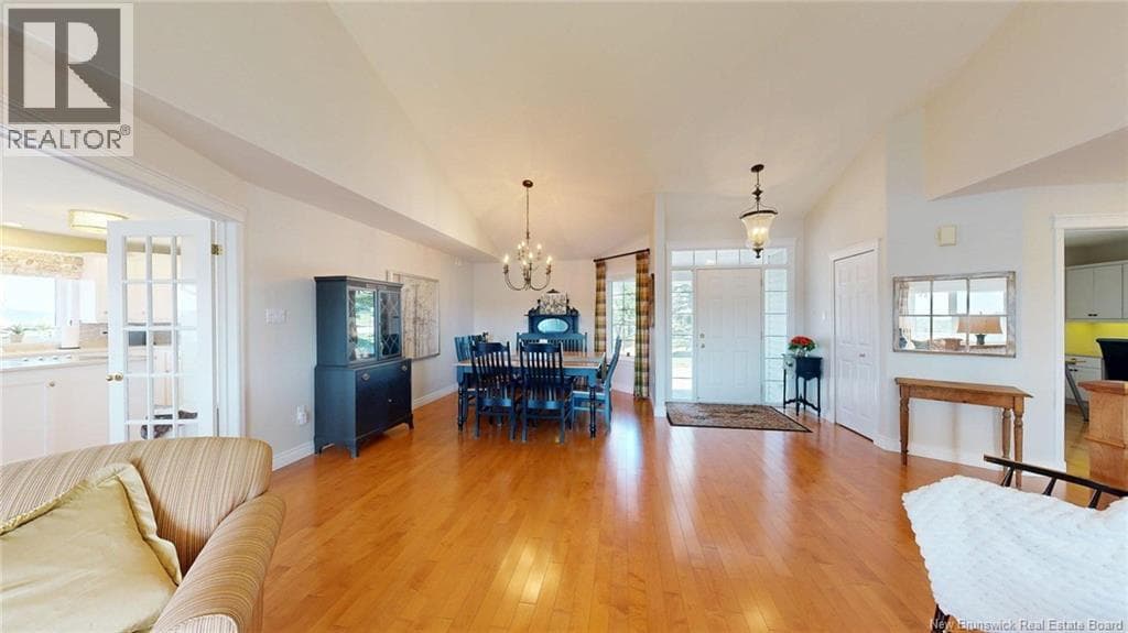 91 Rivershore Drive, photo 10