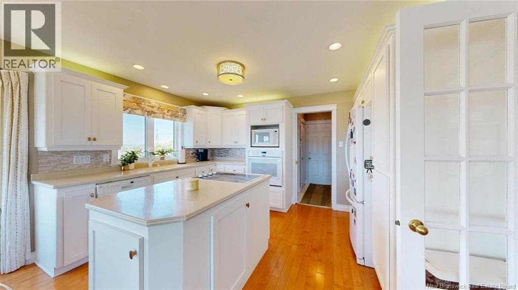 91 Rivershore Drive, photo 14