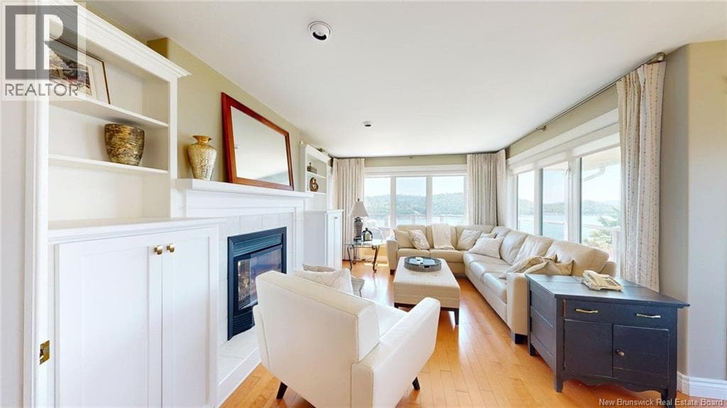 91 Rivershore Drive, photo 17
